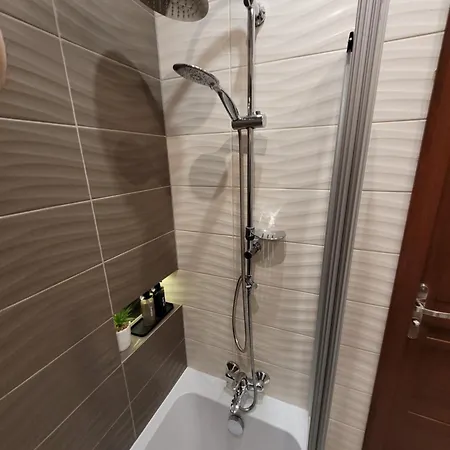 Apartment Abc Centrum - Aleje Blisko Ciebie - W Centrum Czestochowy Darmowy Parking *